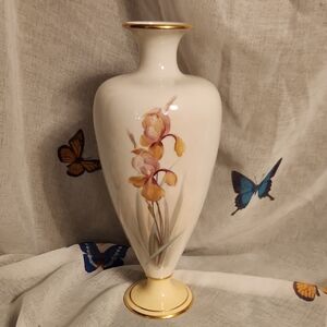 RARE 1940's Lenox Elegant Iris Vase with Gold Accents, LIMITED EDITION, signed
